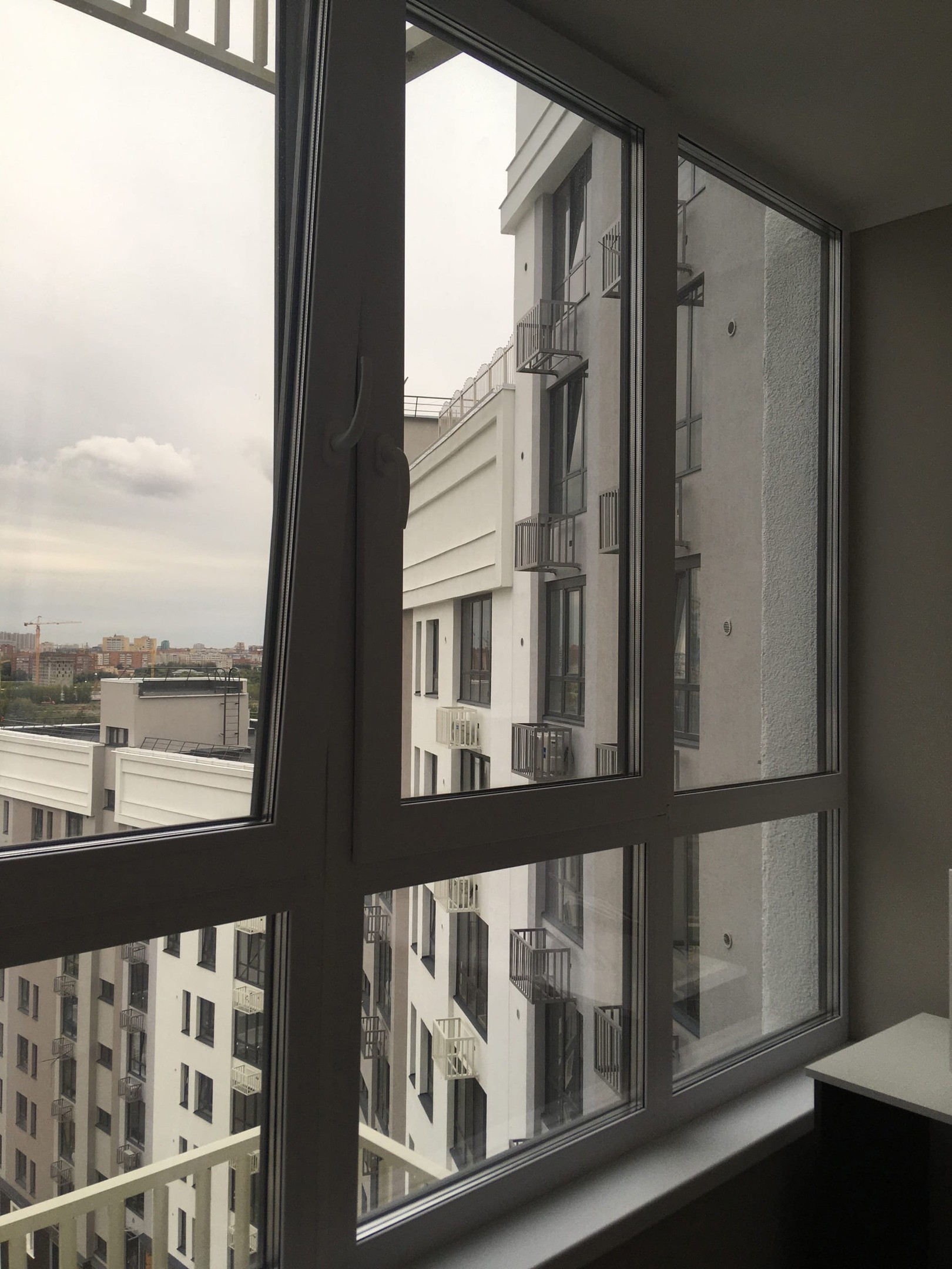 Остекление квартиры под ключ